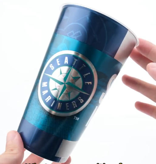 Nhận nhãn hiệu ứng họa tiết nổi YZY cho cốc của bạn